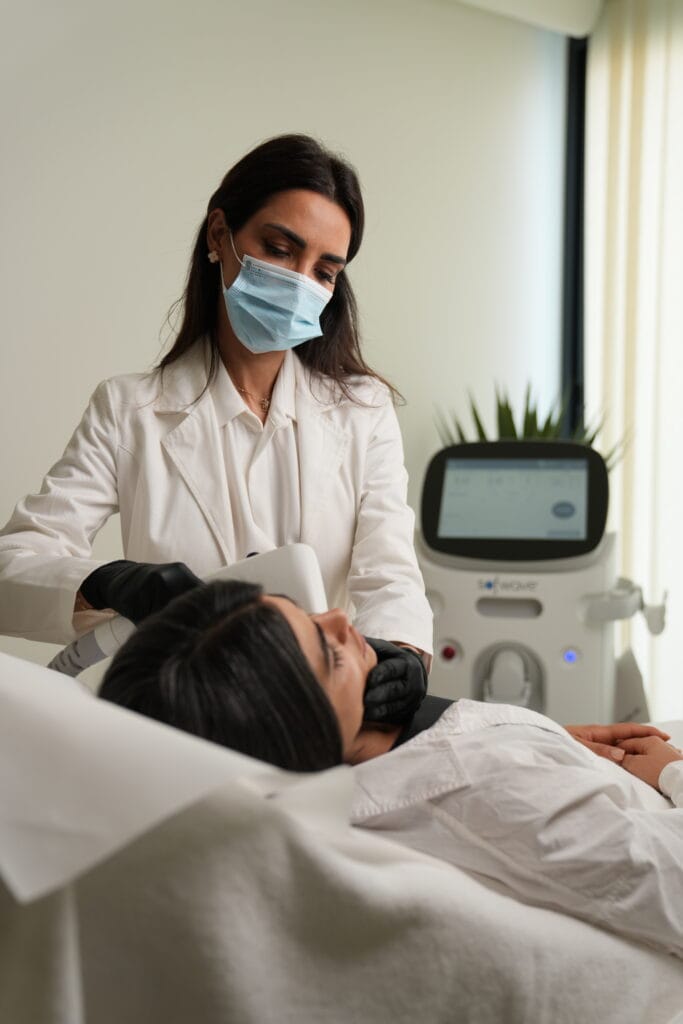 Achieve Youthful Glow: Face Lift Treatments in Dubai